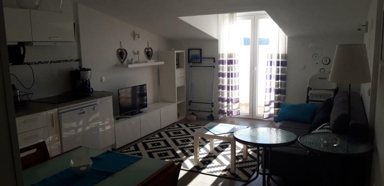 Apartmani Riva Rogoznica  Exterior foto